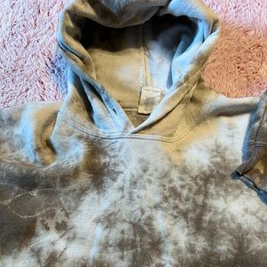 Tie dye green hooded crop top